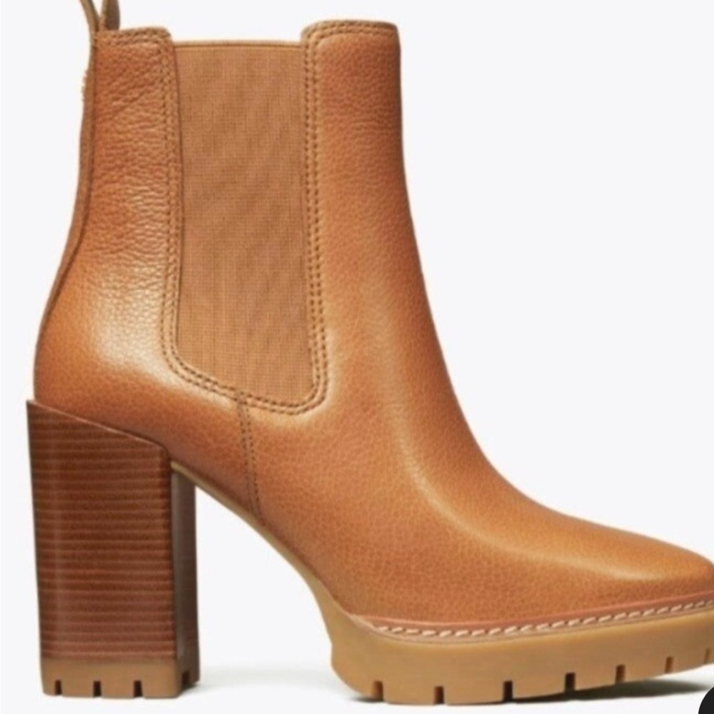 Tory Burch CARSON LUG-SOLE ANKLE BOOT Size 9.5